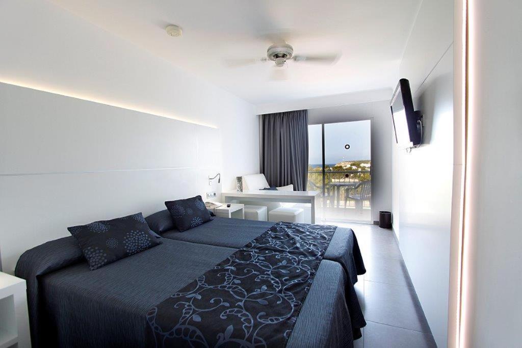 Bg Portinatx Beach Club Hotel 외부 사진