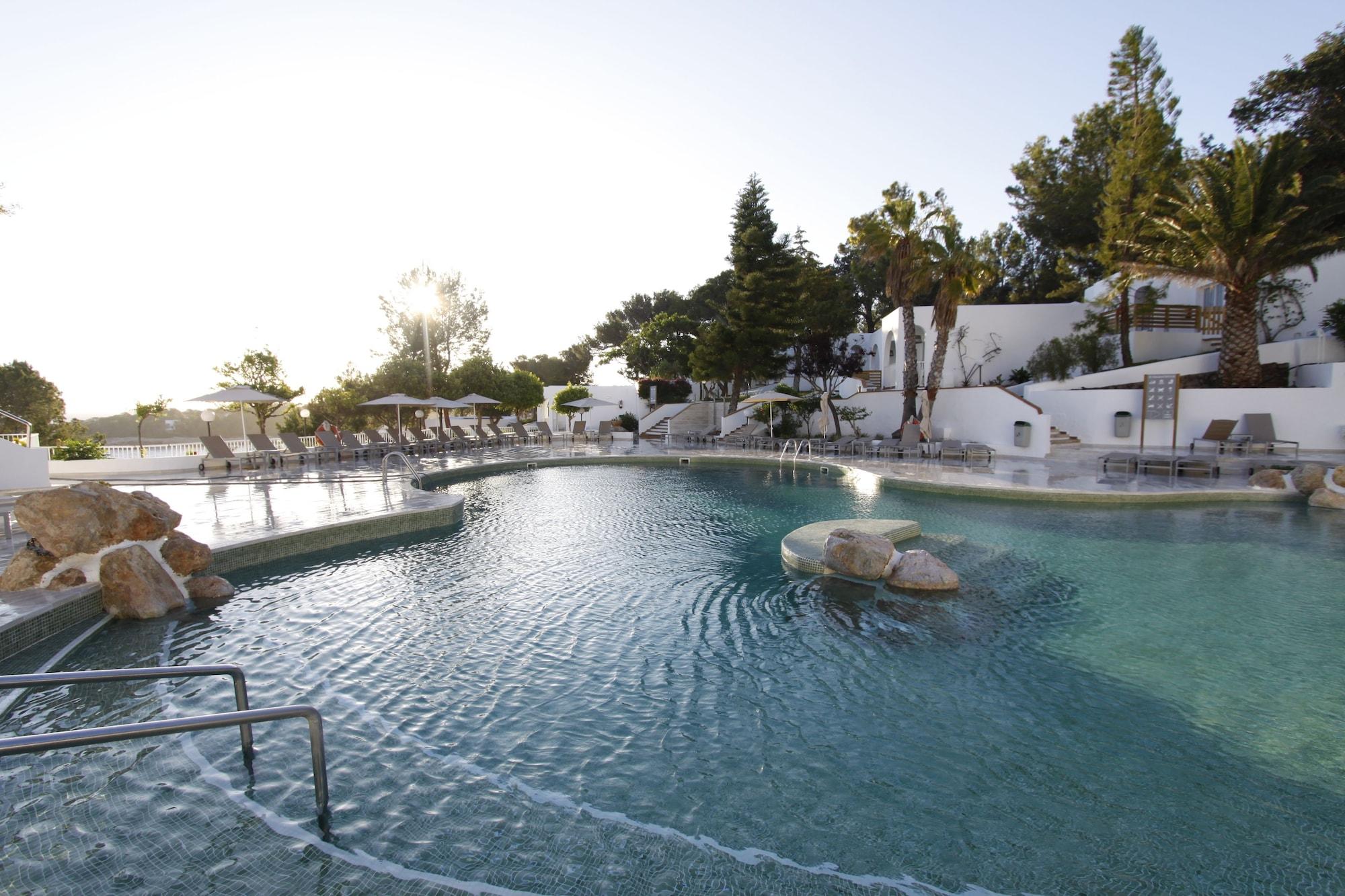 Bg Portinatx Beach Club Hotel 외부 사진