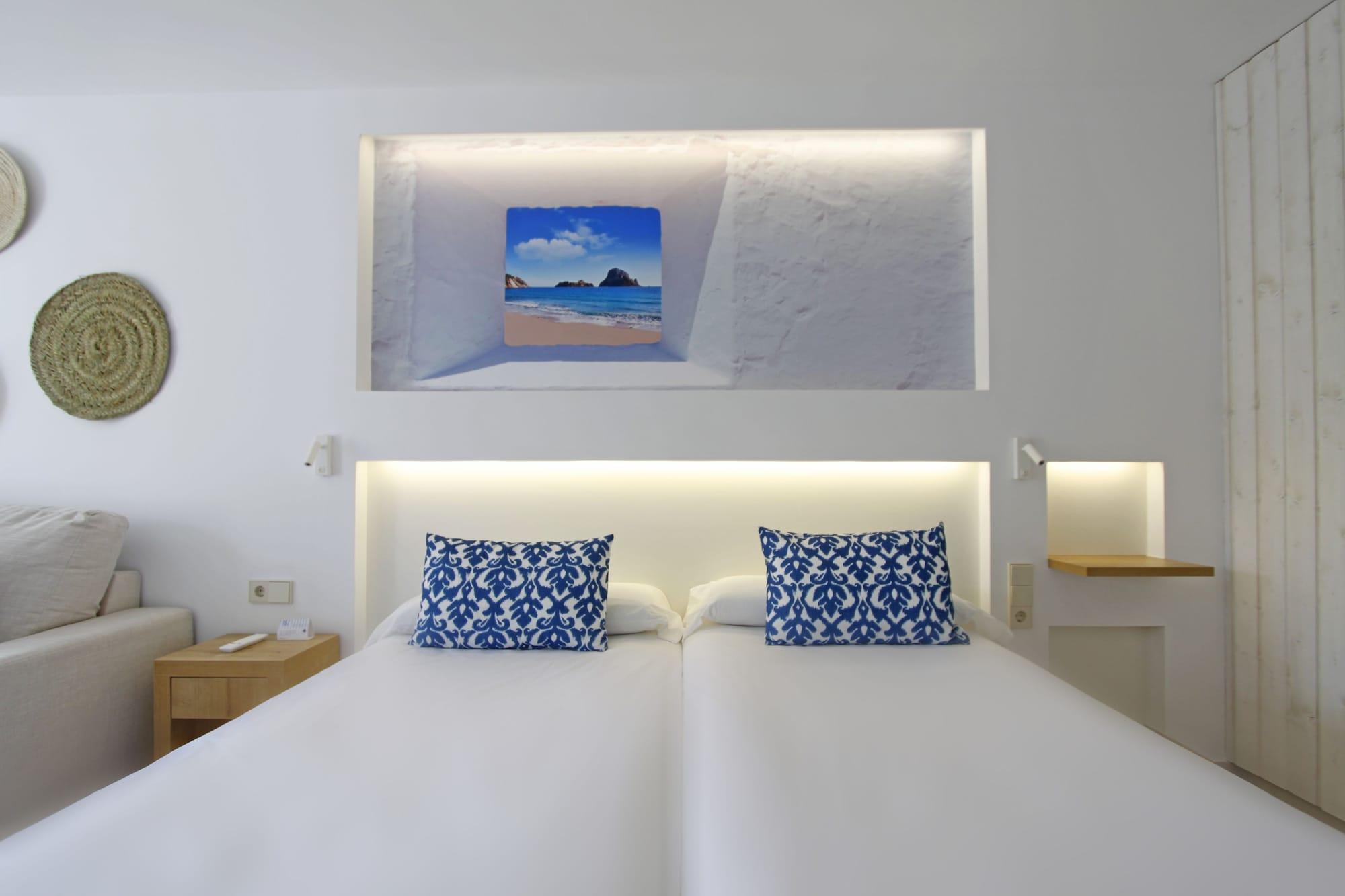 Bg Portinatx Beach Club Hotel 외부 사진